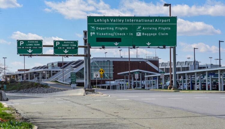 Want a job at the airport? Allentown's facility is hiring - The Morning Call