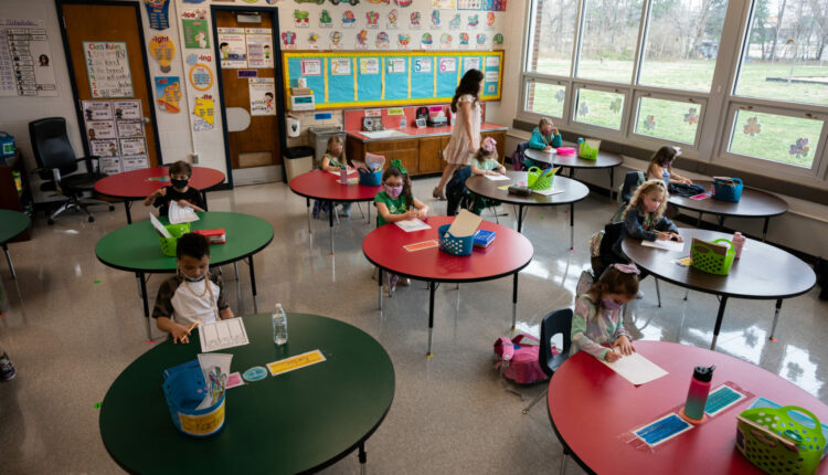 States and schools should reinstate mask mandates | Trish Zornio