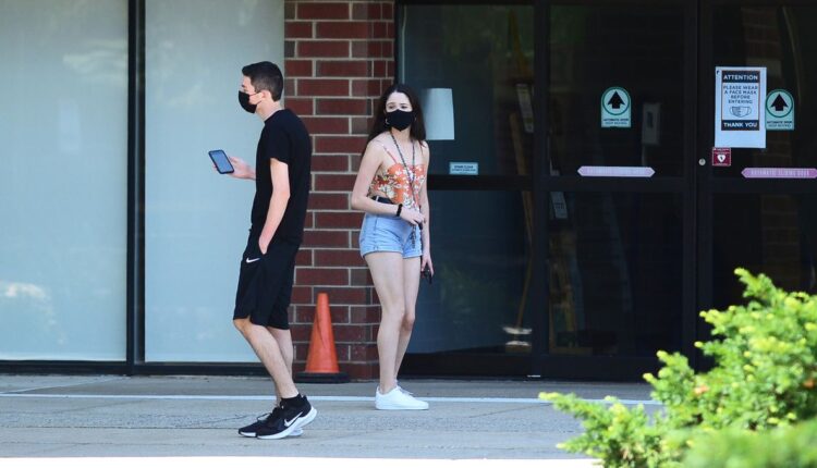 Lehigh Valley college students are set to return to campus with masks, proof of vaccinations - The Morning Call