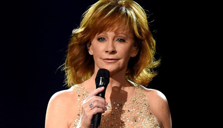 Reba McEntire announces "Reba: Live in Concert" tour

