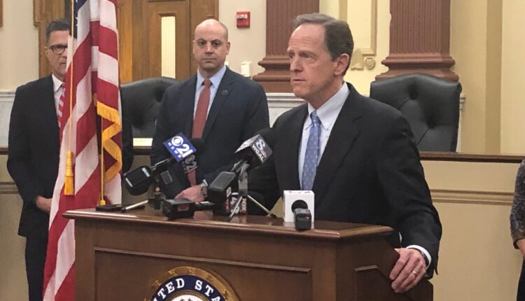 As Manchin pulls energy plan, Pa.'s Toomey votes against advancing stopgap spending bill