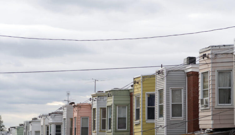 New data shows Americans using more than 30 percent of income on rent | Five for the Weekend